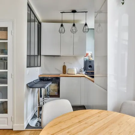 Et Proche Des Transports Apartment